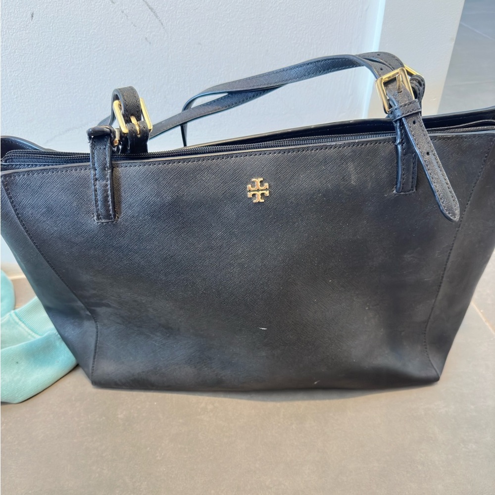 Tory Burch Emerson Bag in Black
